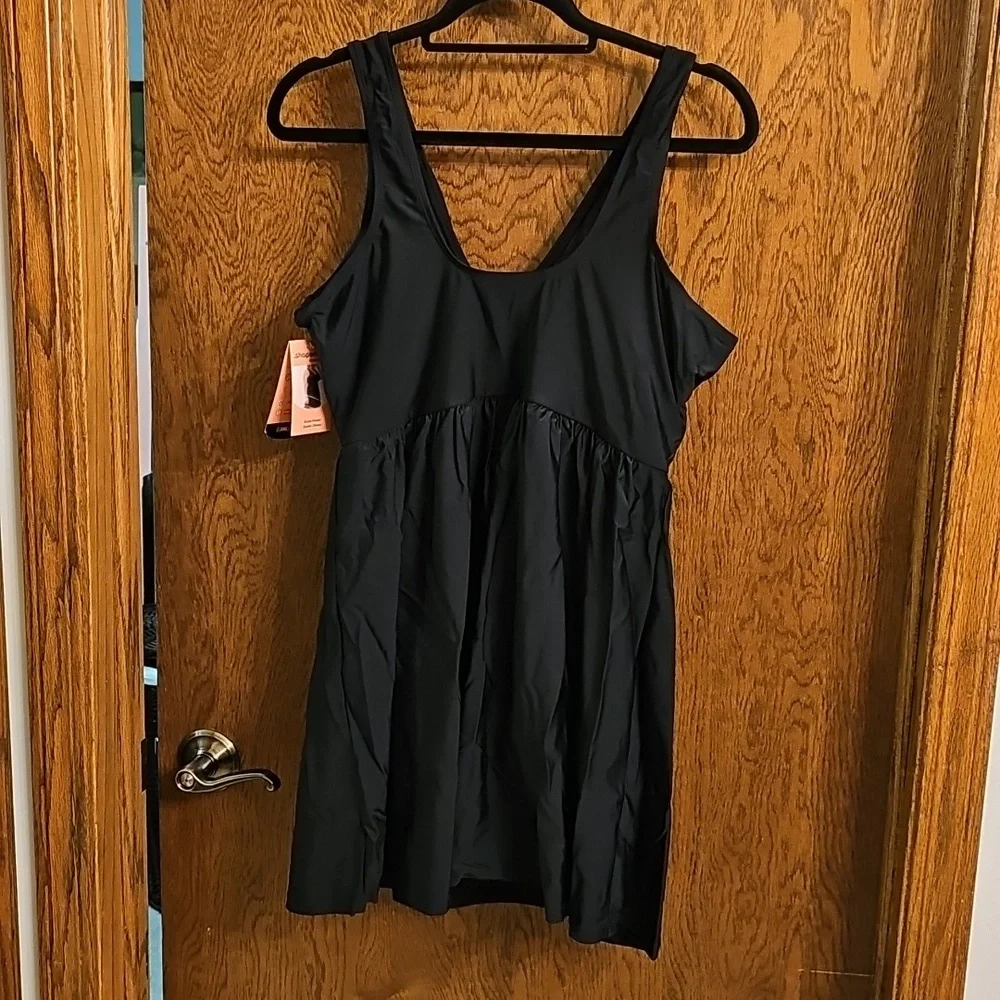 Shapermint Black Knot-Front Swim Dress - Picture 3 of 6